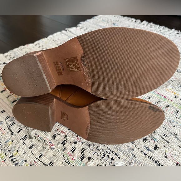 Tory Burch Siena Leather Booties in Light Tan-NWT - Picture 12 of 13